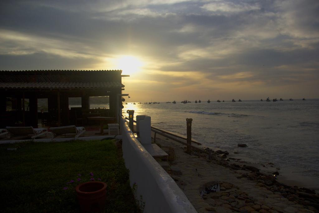 Punta Ballenas Mancora Lodge Екстериор снимка
